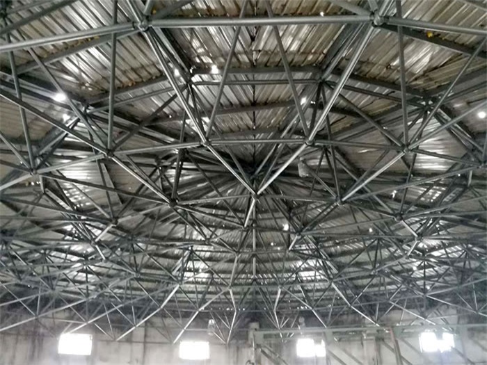 东兴洗煤厂蓄水池网架
